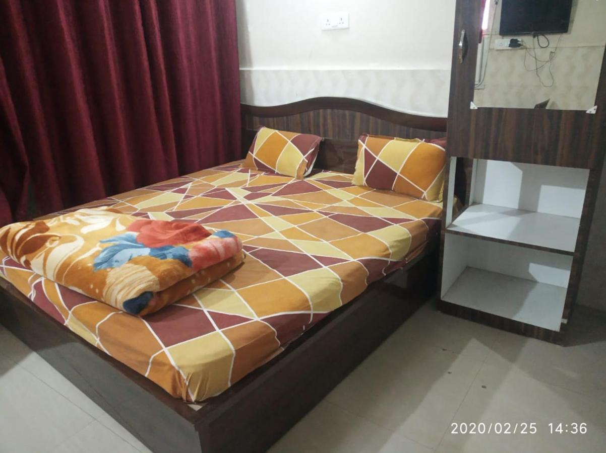 Radha Deo Guest House ปัฏนา ภายนอก รูปภาพ
